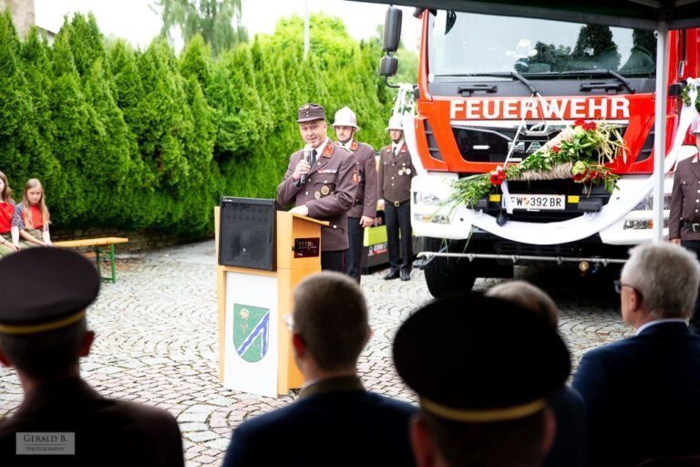 11.07.2021 Kirchlichen Segen für drei neue Einsatzmittel mit Frühschoppen