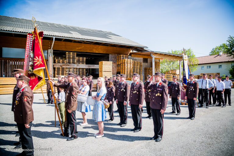 29.04.2018 Feuerwehrfrühschoppen mit Fahrzeugsegnung in Höhnhart