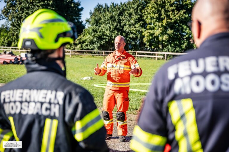 06.09.2025 | Weiterbildung für den Waldbrandeinsatz – FF Moosbach bei Spezialausbildung in Hochburg-Ach im Einsatz