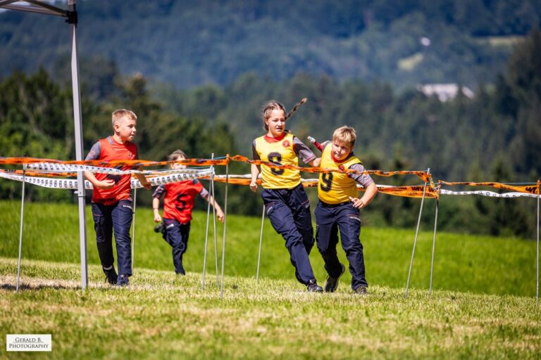 Feuerwehrjugend Moosbach: Top-Leistung in der Bewerbssaison 2025