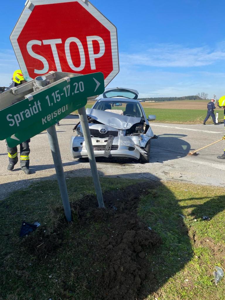 16.02.2024 Einsatz: „Verkehrsunfall Aufräumarbeiten“